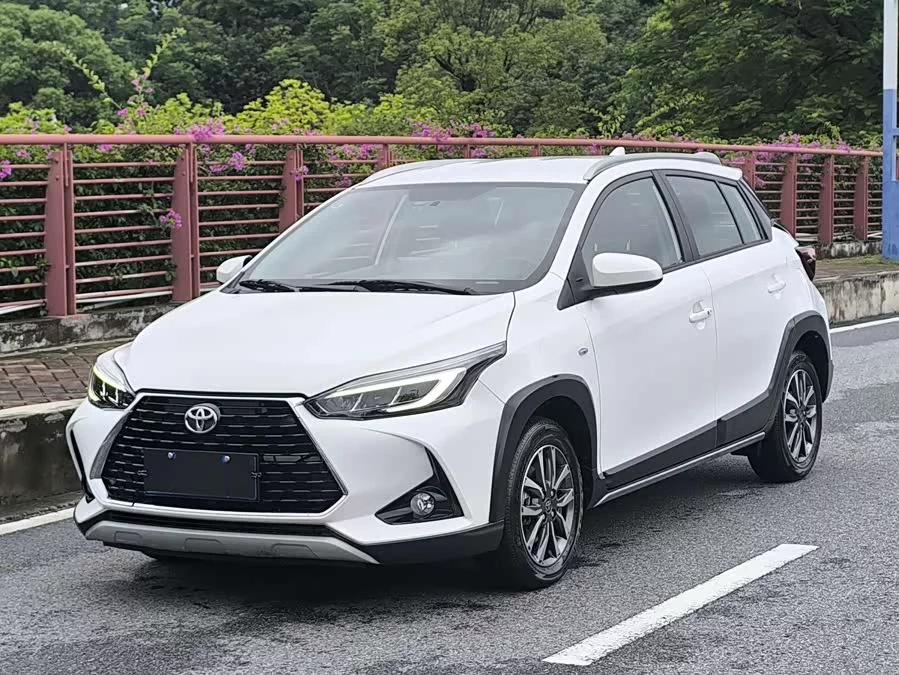 Toyota YARiS L