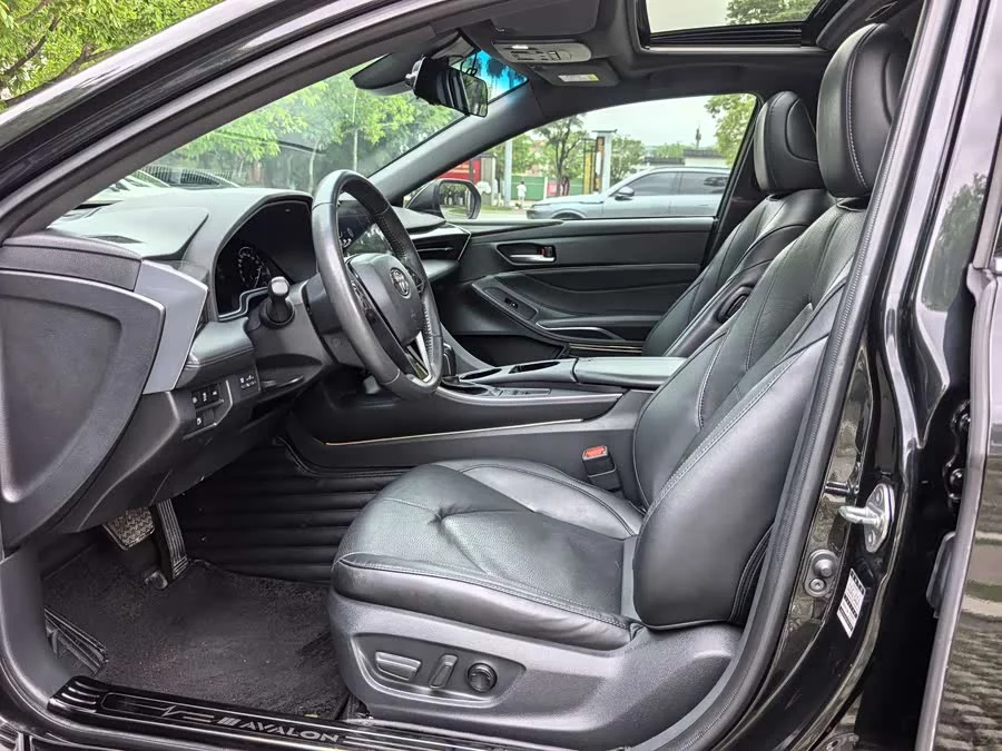 Toyota Avalon