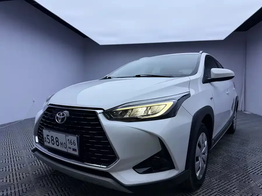 Toyota YARiS L