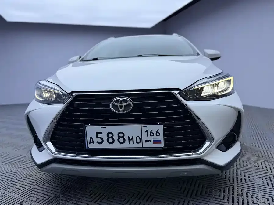 Toyota YARiS L