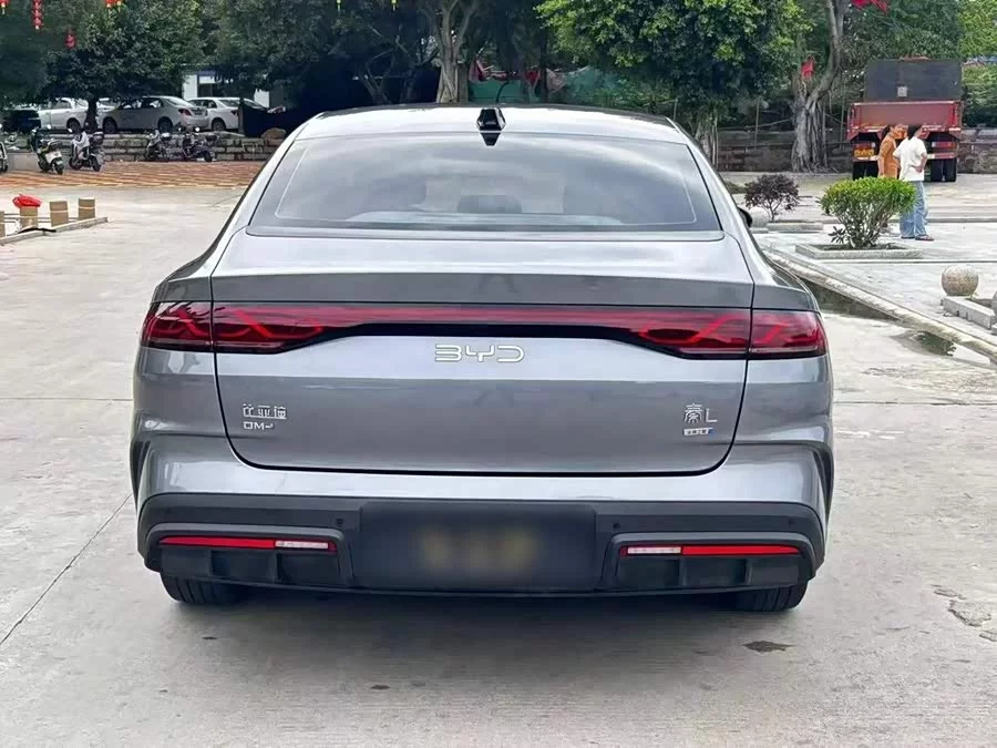 BYD Qin L