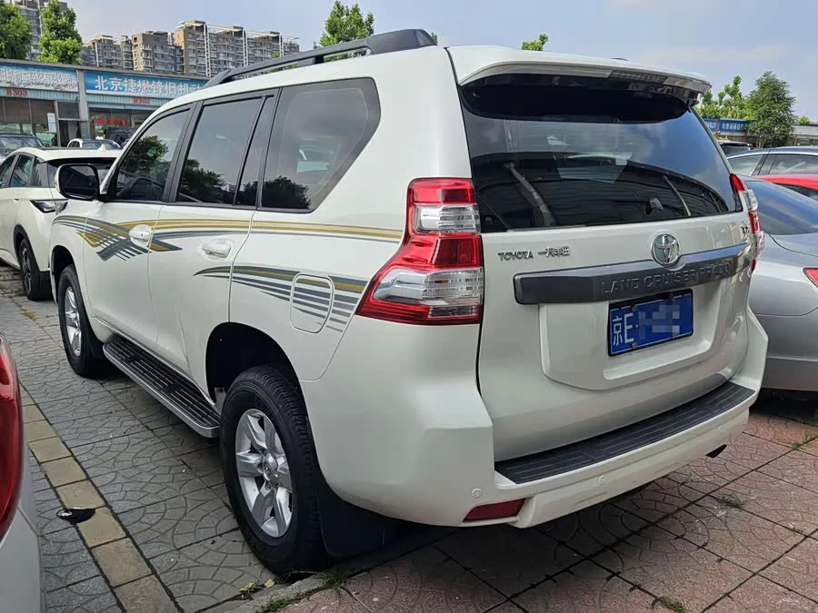 Toyota Prado