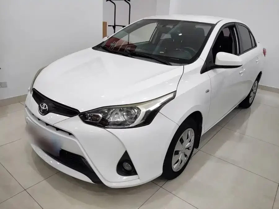 Toyota YARiS L Enjoy