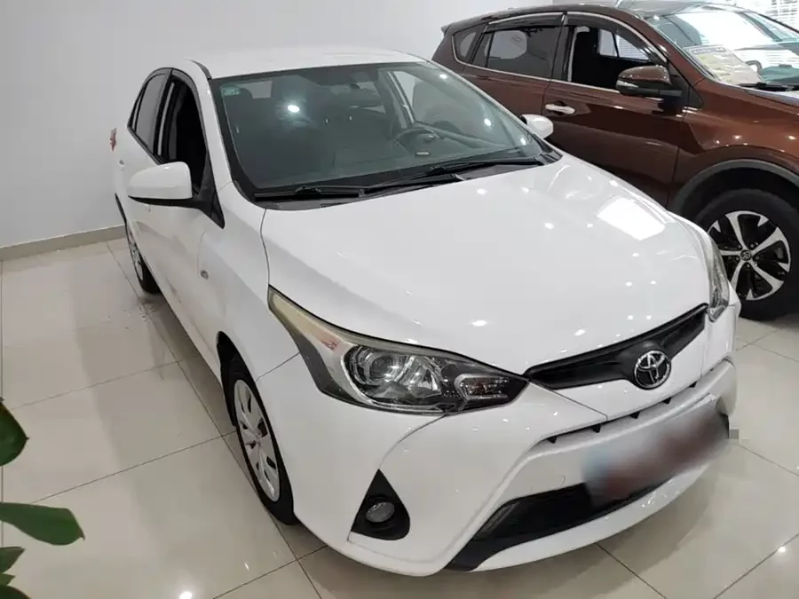 Toyota YARiS L Enjoy