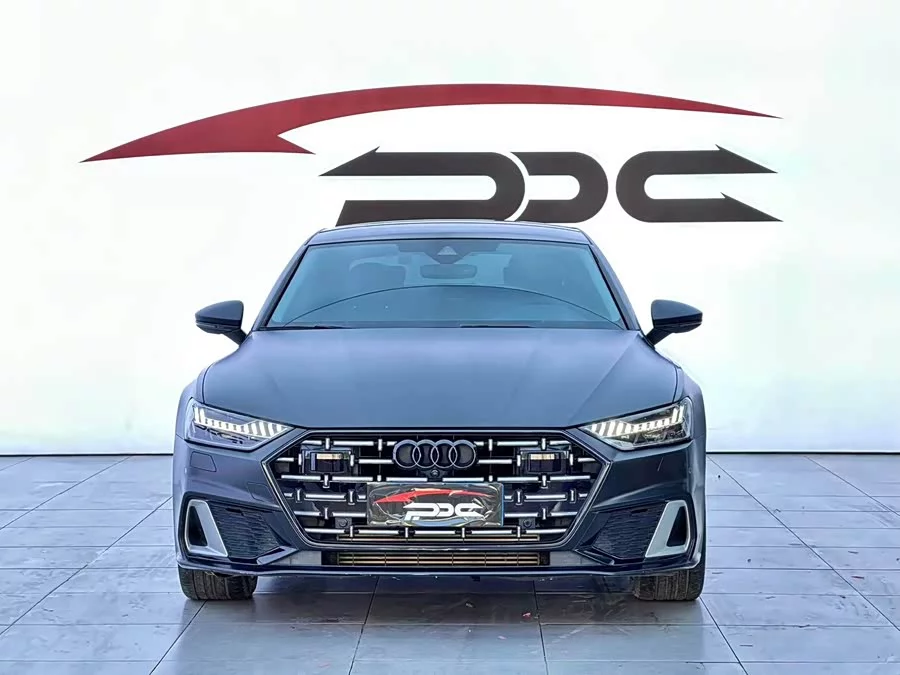 Audi A7L