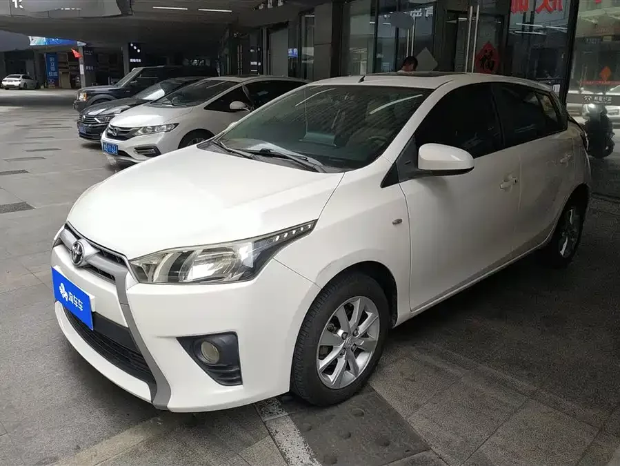 Toyota YARiS L