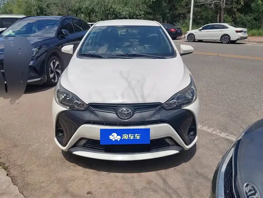 Toyota YARiS L