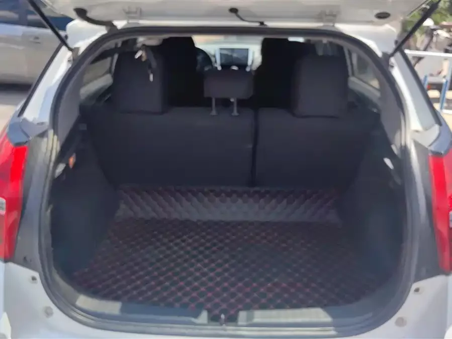 Toyota YARiS L