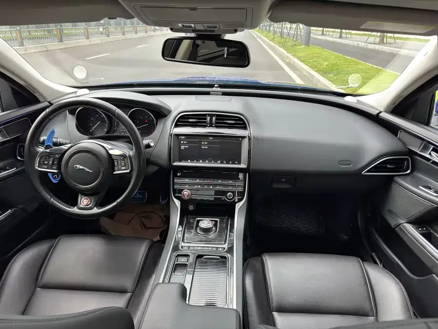 Jaguar XEL