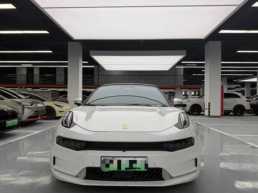 Zeekr 001