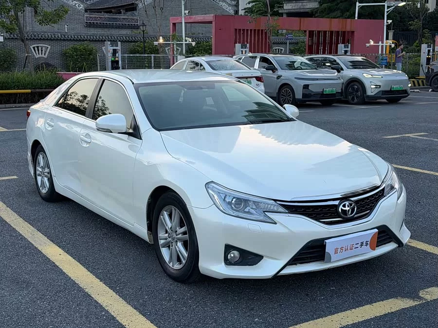 Toyota Reiz