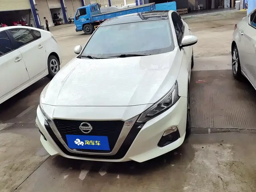 Nissan Teana