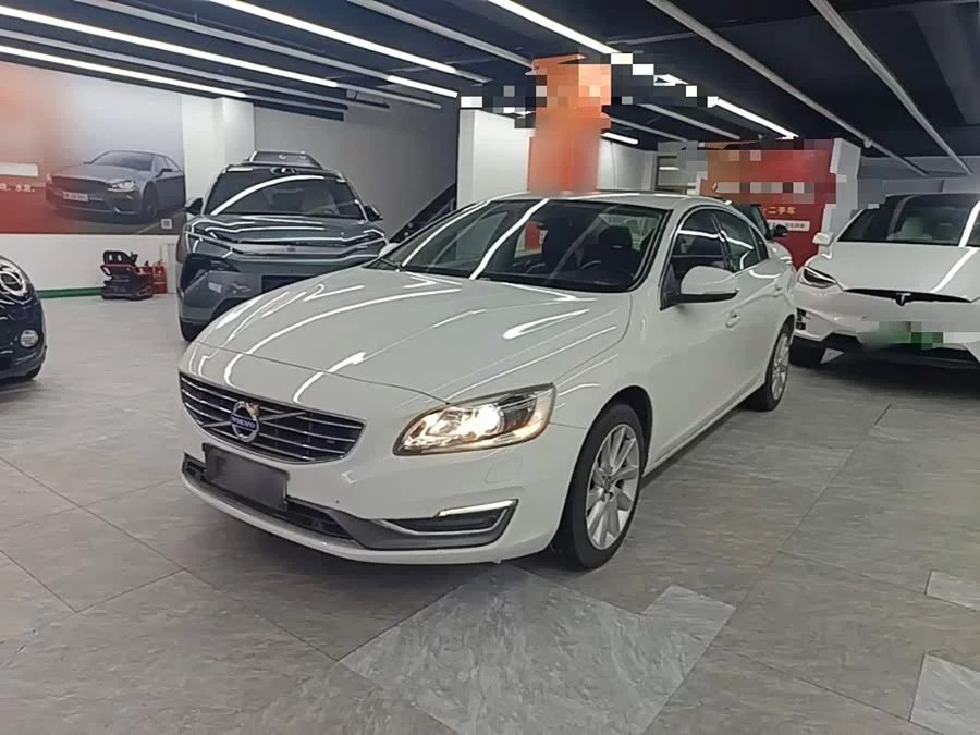 Volvo S60