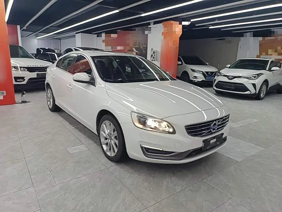 Volvo S60