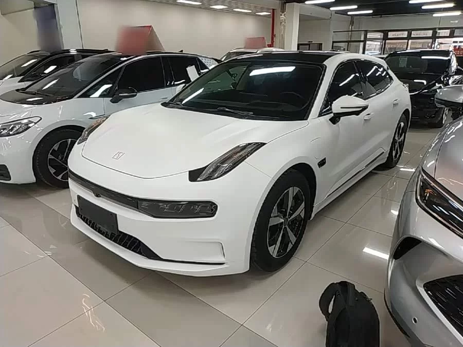 Zeekr 001