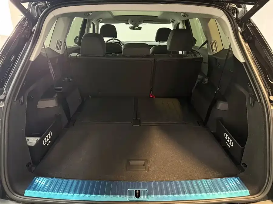 Audi Q6