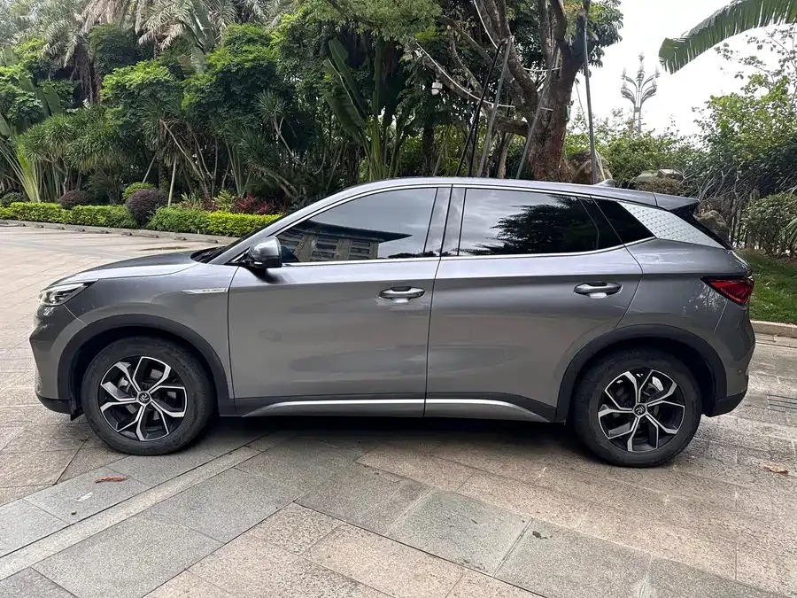 BYD Yuan PLUS