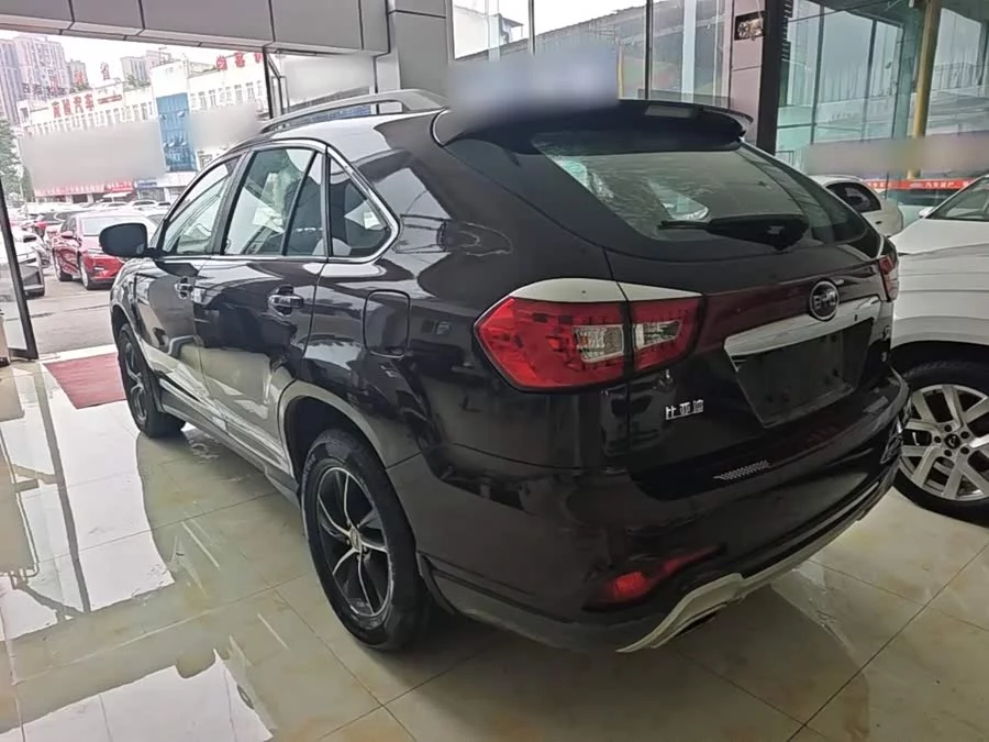 BYD S7