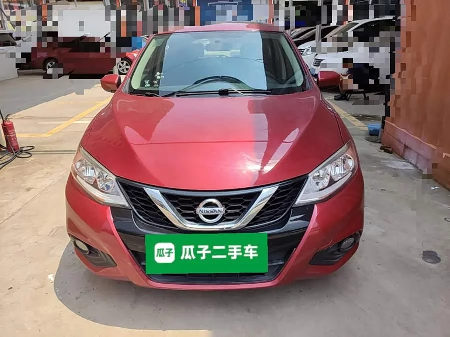 Nissan Tiida