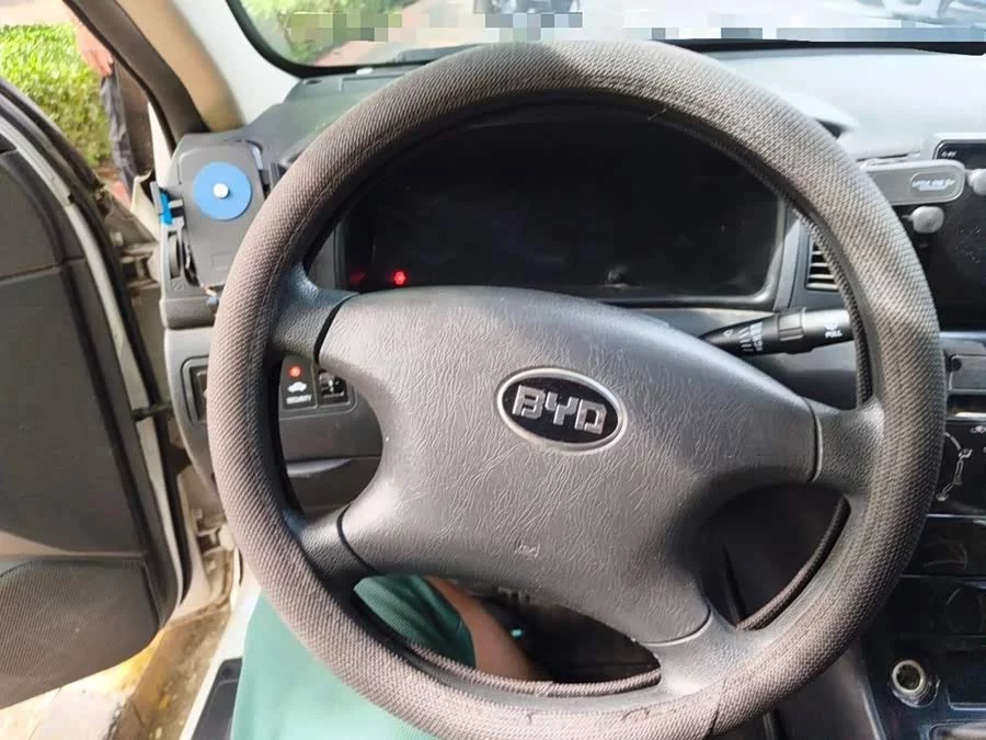 BYD F3