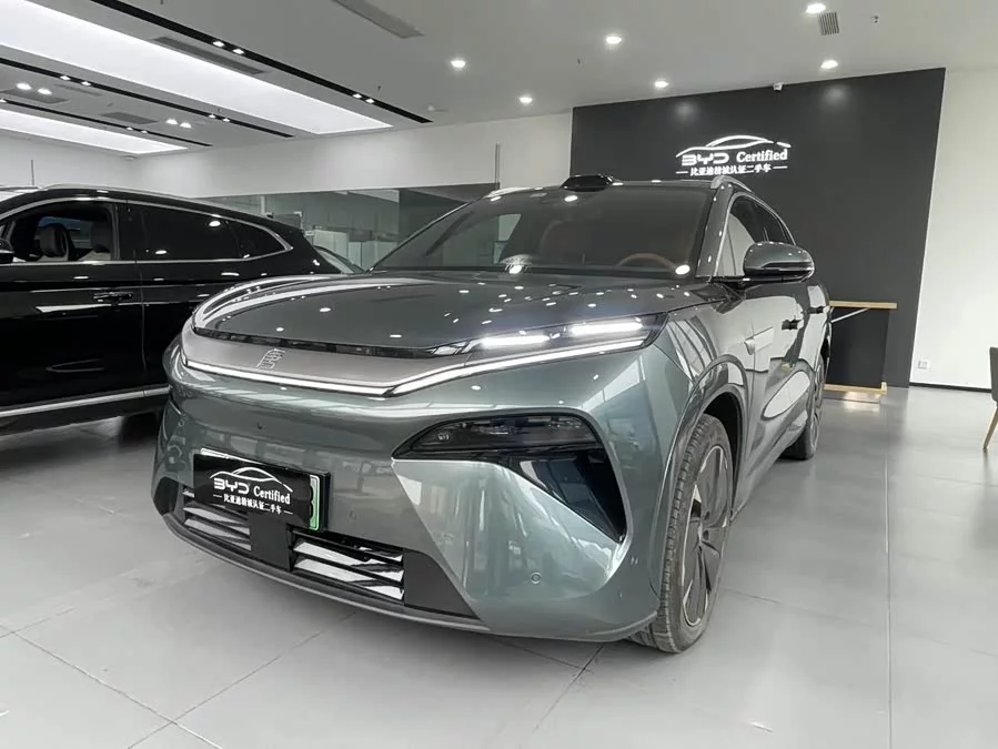 BYD Tang L