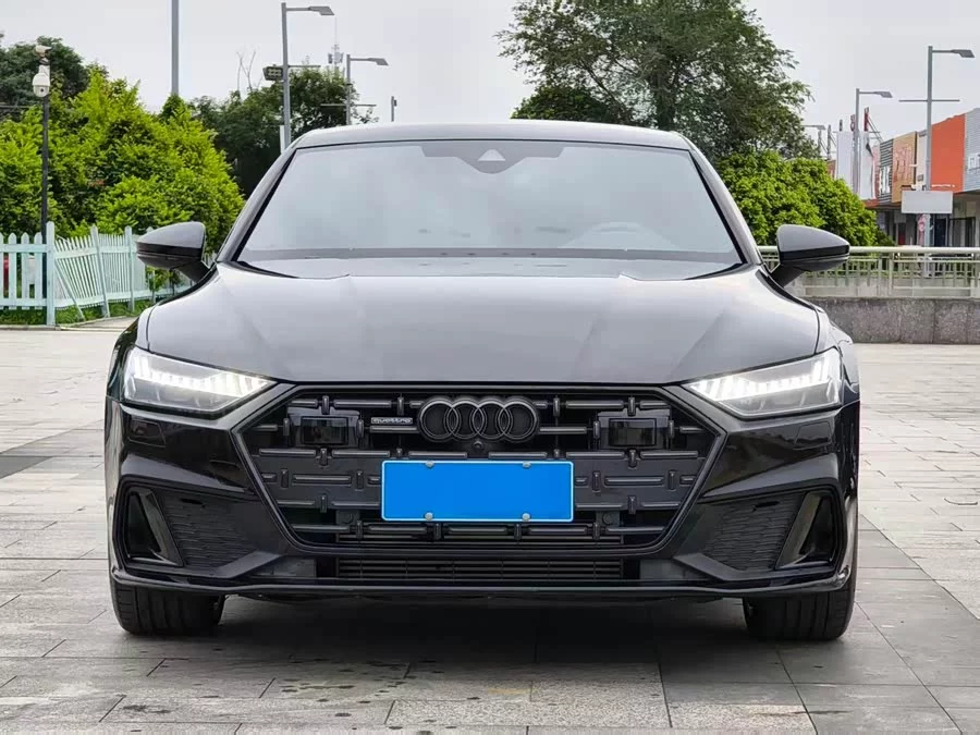 Audi A7L
