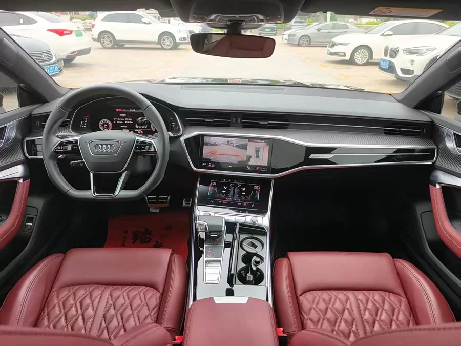 Audi A7L