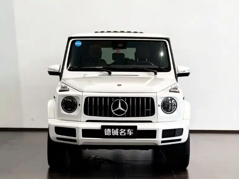 Mercedes Benz G-rated