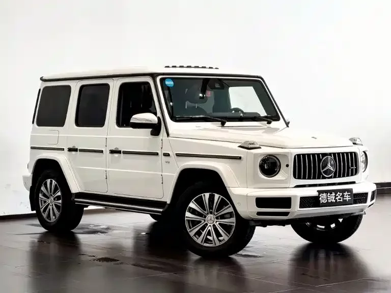 Mercedes Benz G-rated