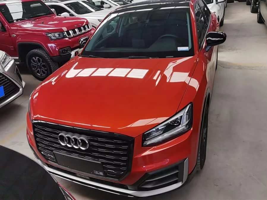 Audi Q2L