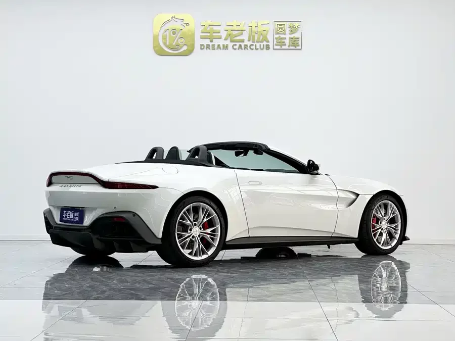 Aston Martin V8 Vantage