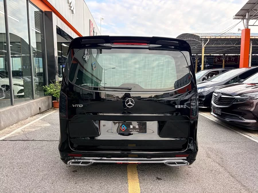 Mercedes Benz Vito