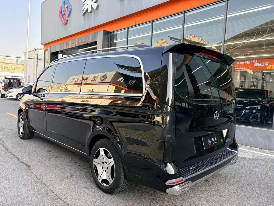 Mercedes Benz Vito
