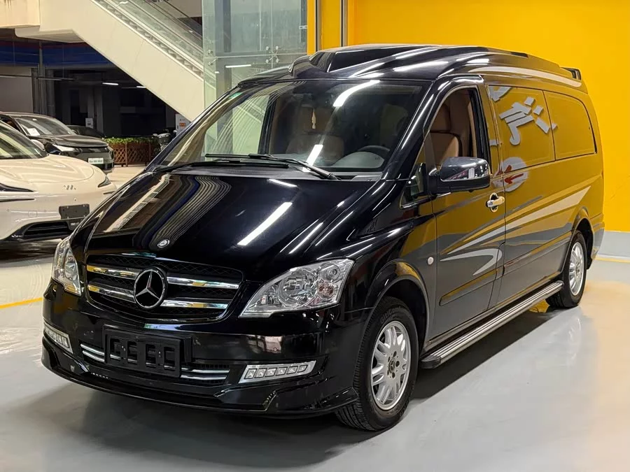 Mercedes Benz Vito