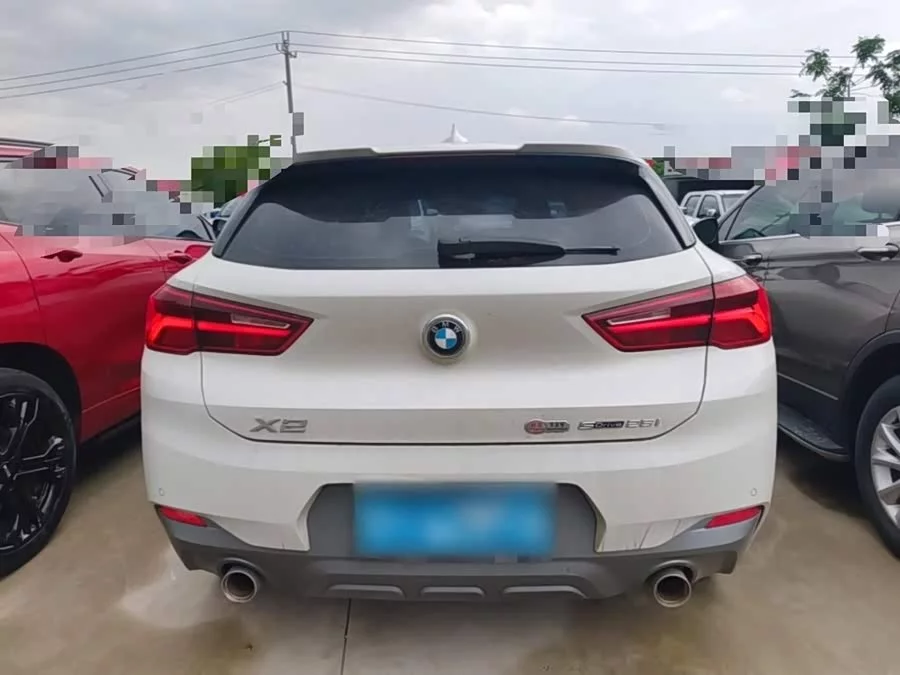 BMW X2