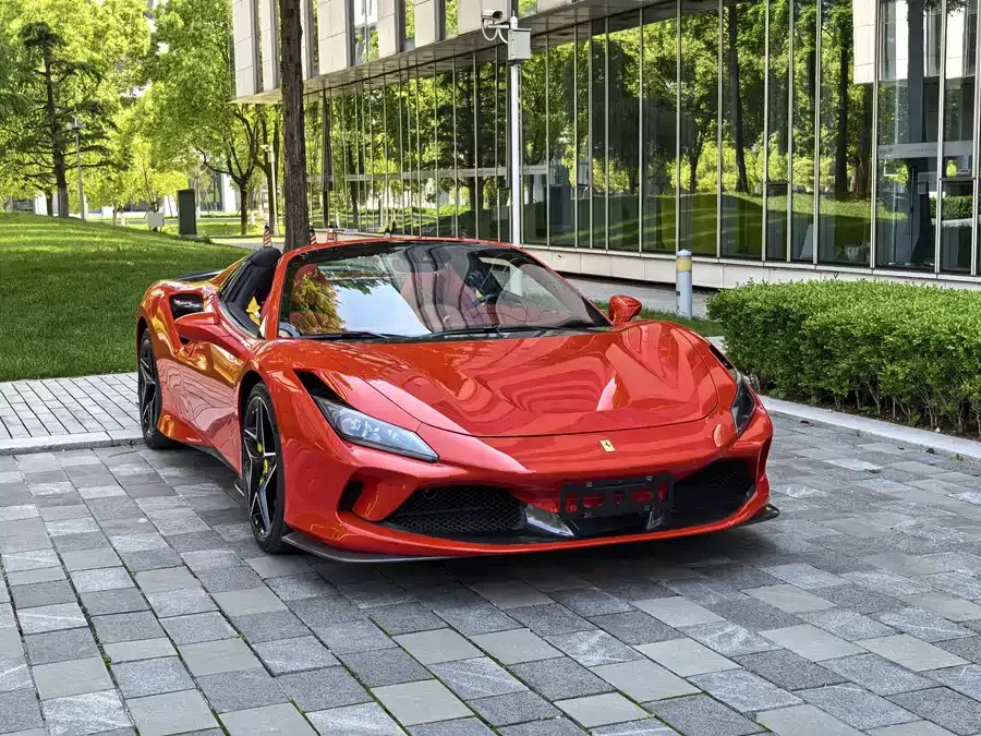 Ferrari F8