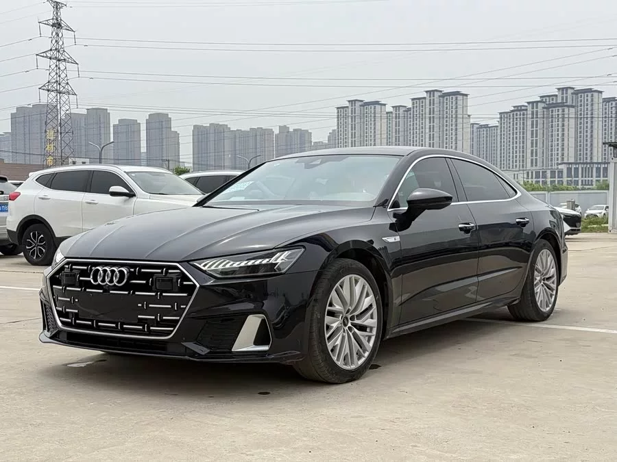 Audi A7L