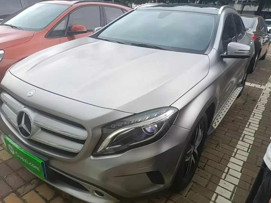 Mercedes Benz GLA