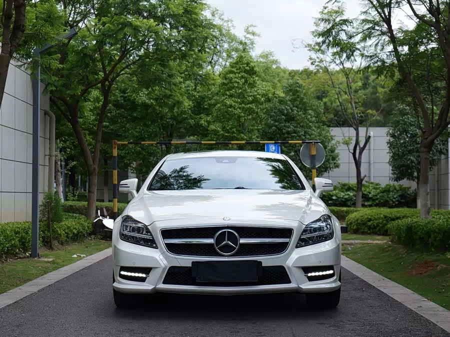 Mercedes Benz CLS