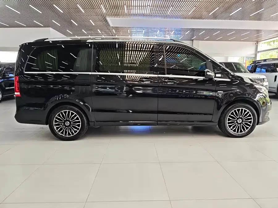 Mercedes Benz Class V