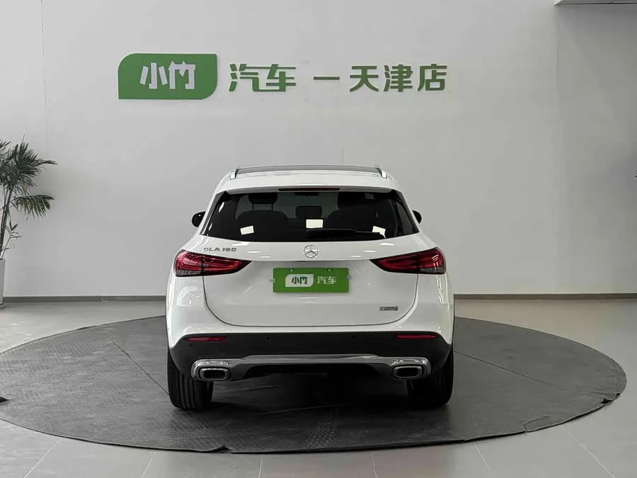 Mercedes Benz GLA