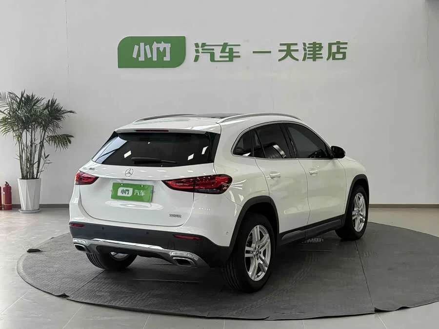 Mercedes Benz GLA