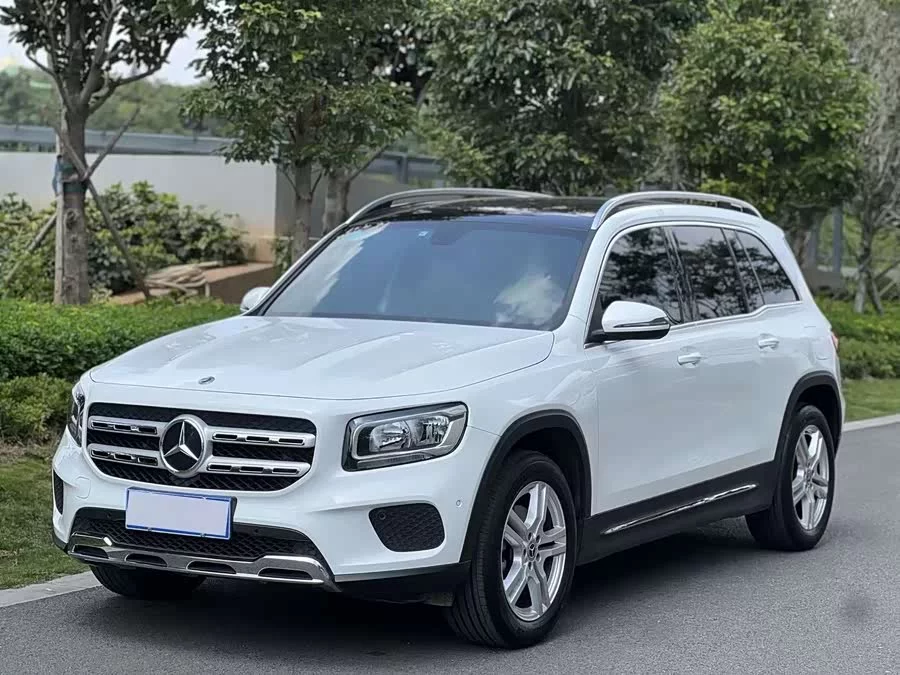Mercedes Benz GLB