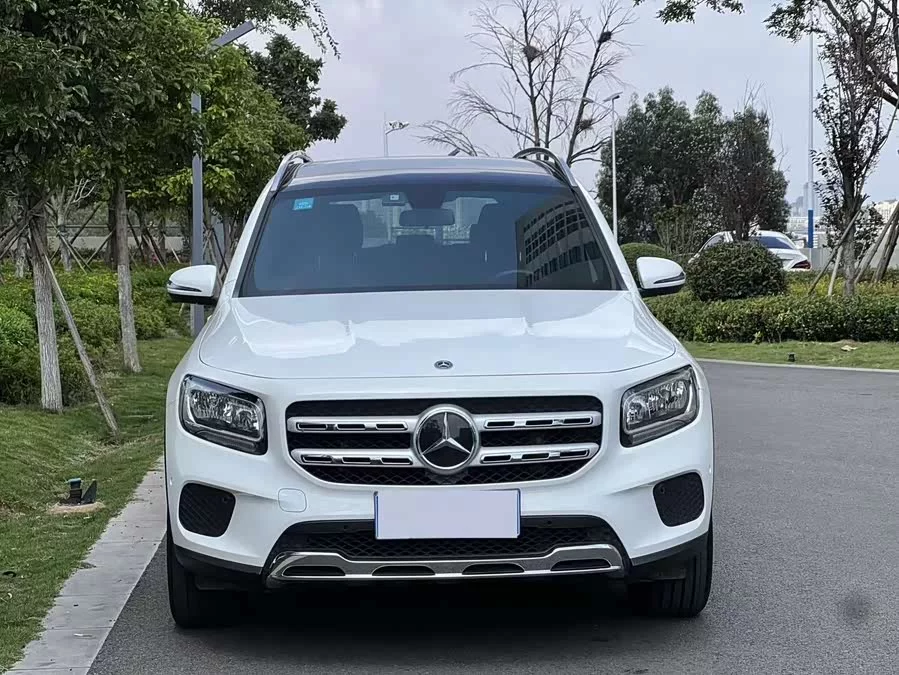 Mercedes Benz GLB