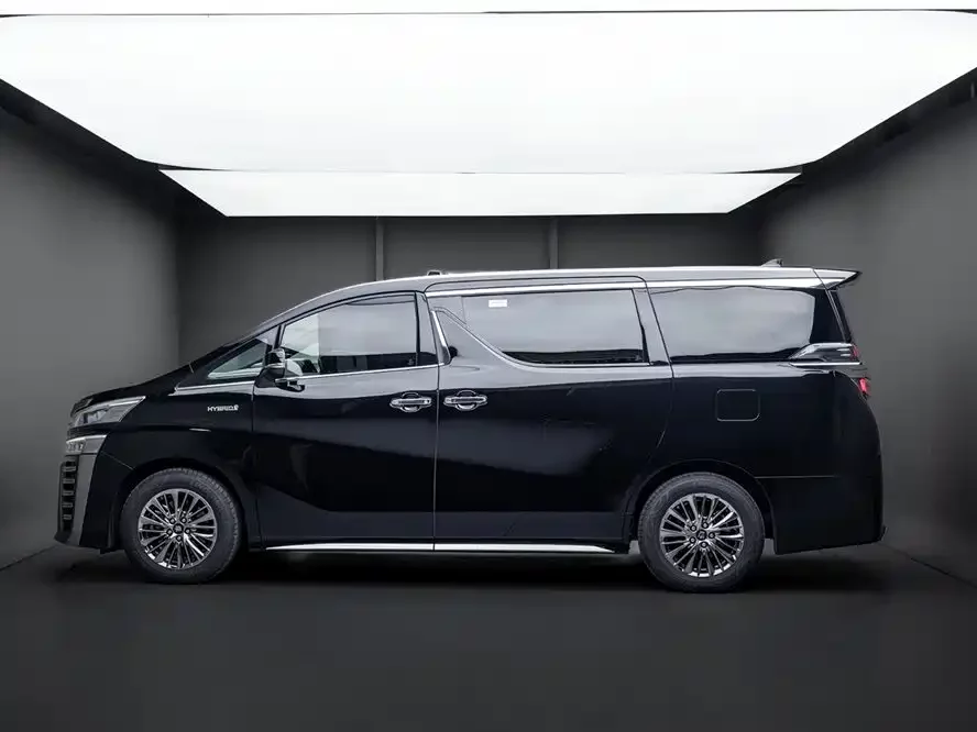 Toyota Crown Vellfire