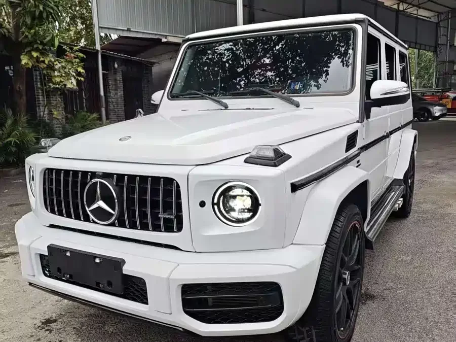 Mercedes Benz G-rated