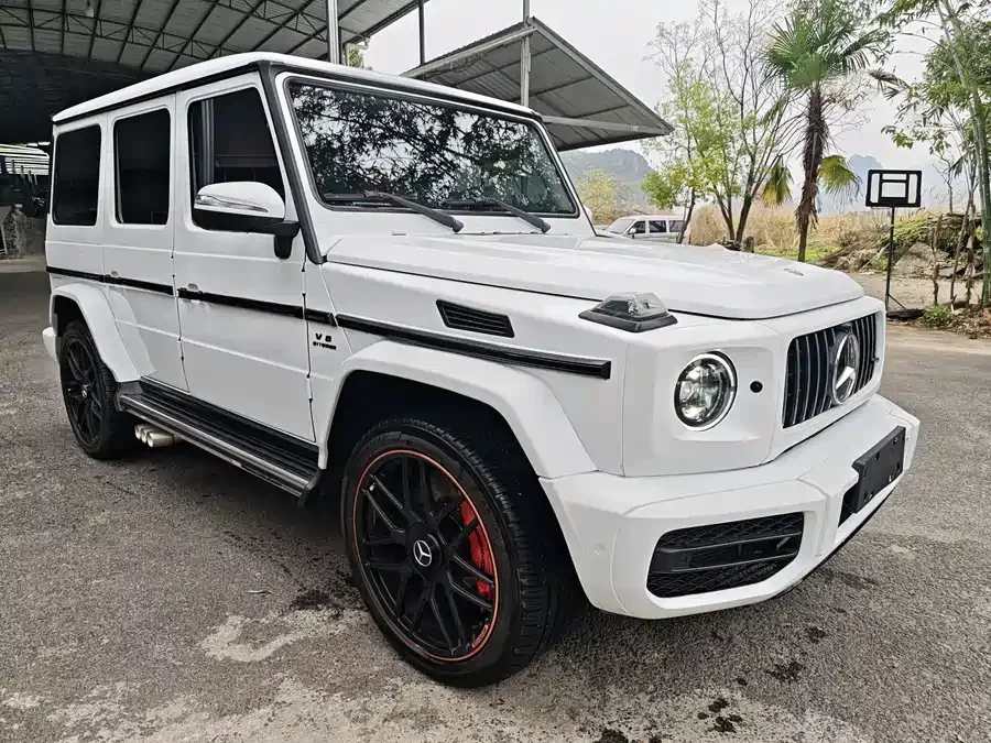 Mercedes Benz G-rated