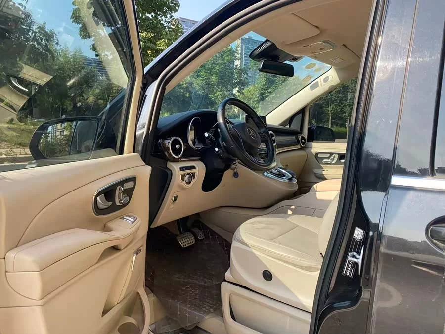 Mercedes Benz Class V
