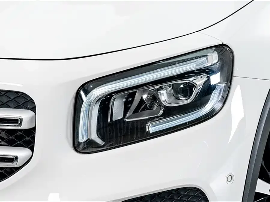 Mercedes Benz GLB