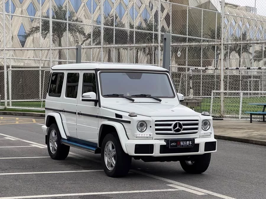 Mercedes Benz G-rated